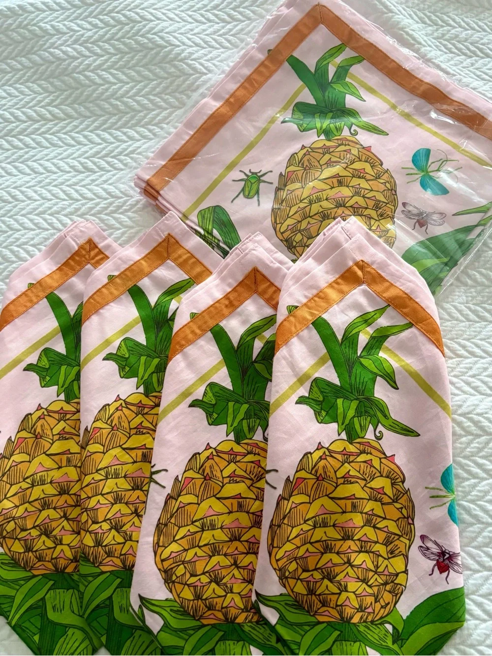 Jayes Studio  Pineapple Print linen dinner napkins Set of 8 Brand NEW!